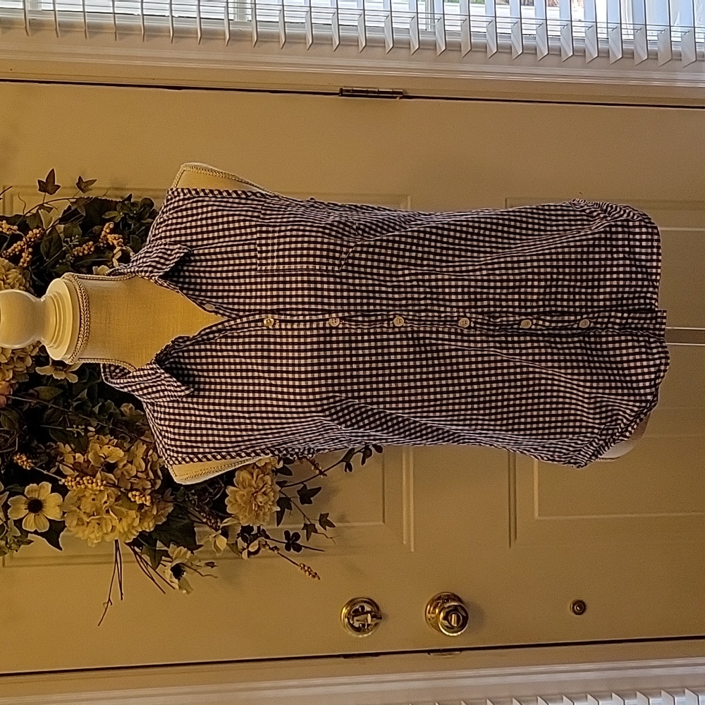 Magellan blue white checked sleeveless 100% cotton button front shirt Med EUC …
